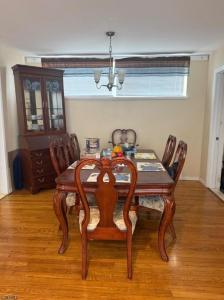 916 W Elm St 1, Linden City, Nova Jersey 07036-5720, Estados Unidos