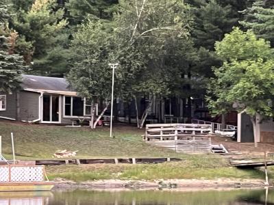 951 Lake Drive, Harrison, Michigan 48625, États-Unis