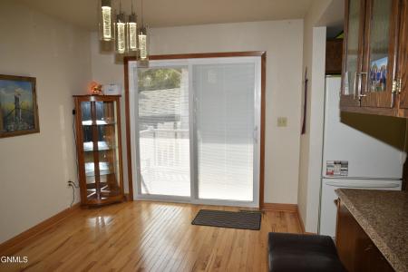 408 Center Avenue, Ashley, Dakota Północna 58413, USA