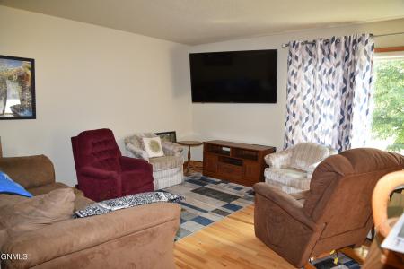 408 Center Avenue, Ashley, Dakota Północna 58413, USA