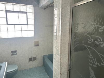 6504 N Whipple Street, Chicago, אילינוי 60645, ארצות הברית של אמריקה