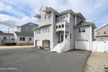 42 Bay Breeze Drive, Toms River, ニュージャージー 08753, アメリカ合衆国