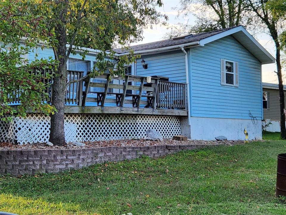 400 N Clinton Street, Albia, Iowa 52531