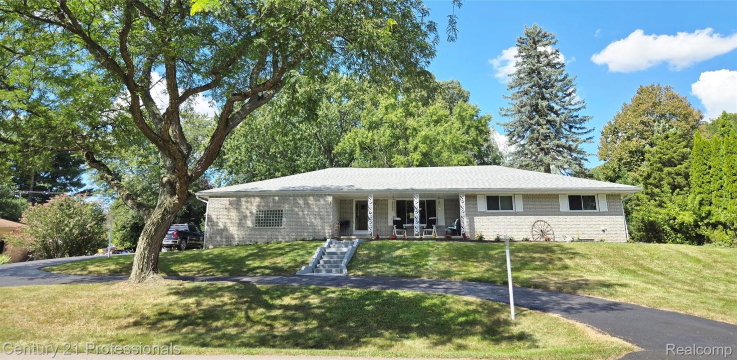 650 Longford Drive, RochesterHills, Michigan 48309, USA