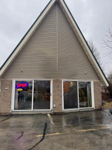 2563 Main Street, Cross Plains, Wisconsin 53528, USA