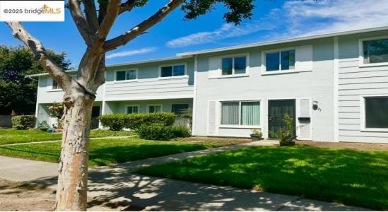 38521 Royal Ann Cmn, Fremont, 加州 94536, 美國