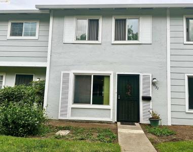 38521 Royal Ann Cmn, Fremont, 加州 94536, 美國