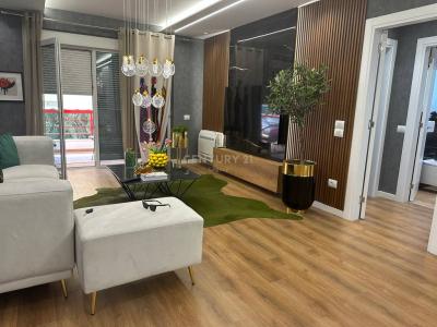 Liqeni i Thatë, Tirana, Albania