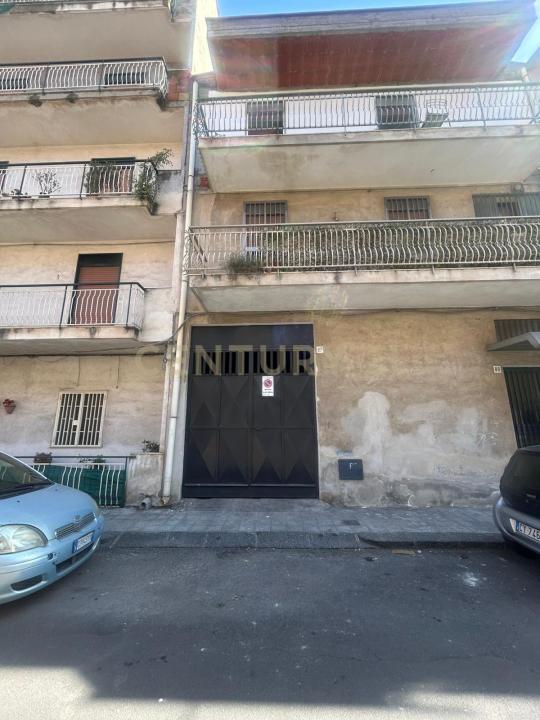 Via Livorno, Misterbianco, Sicilia 95045, Ý