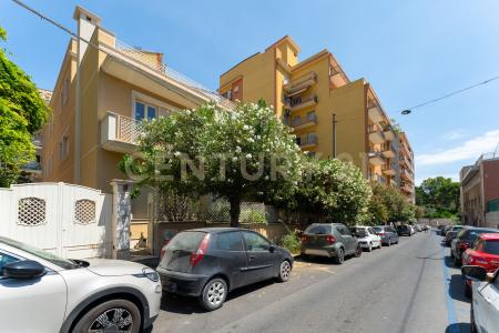 Via Salvatore Paola, Catania, Sicilia 95127, イタリア