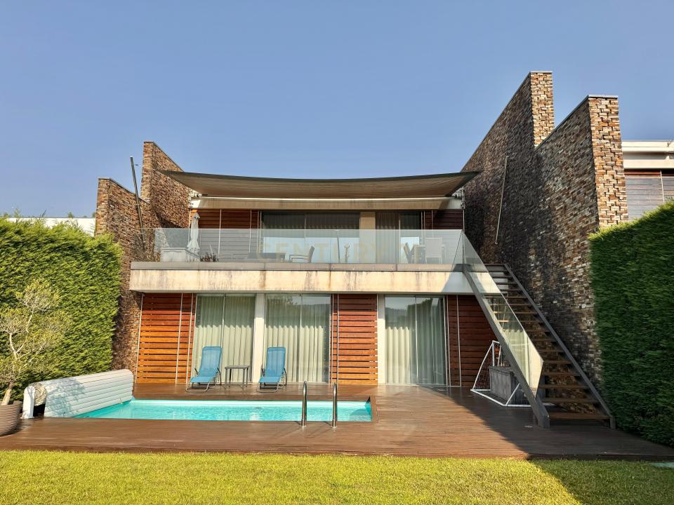 Santo Tirso, Porto 4825-102, Portogallo