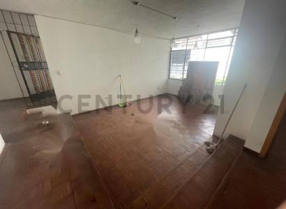 El Mercurio E10-23, Quito, Pichincha 00001, 厄瓜多爾