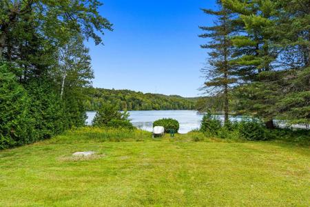 343  Ch. Glen Acres, Saint-Sauveur, קוויבק J0R 1R1, קנדה 