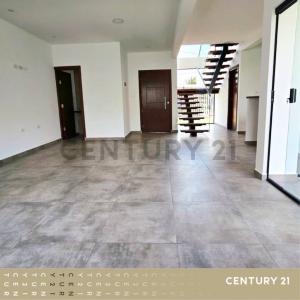 Av Banzer km 8 1/2 , Norte, Santa Cruz 0000, Bolivie