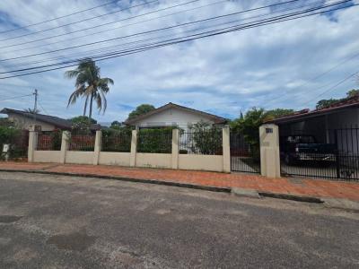 CALLE NUEVA SIN NOMBRE, A MEDIA CURADRA DE LA PLAZUELA, SOBRE LA CURVA , Urb. El Palmar, Beni 00001, Bolivie
