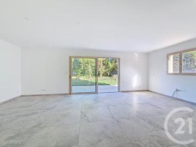 Estrablin, Rhône-Alpes 38780, France