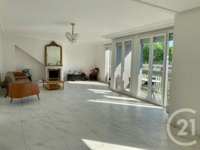 L Hay Les Roses, Иль-де-Франс 94240, Франция