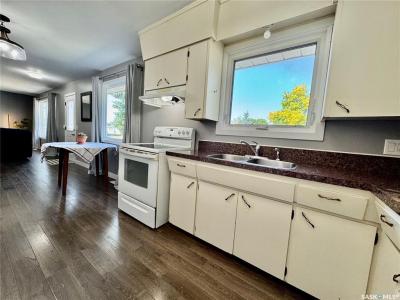 12 KING CRESCENT, Humboldt, Saskatchewan S0K 2A0, Canada