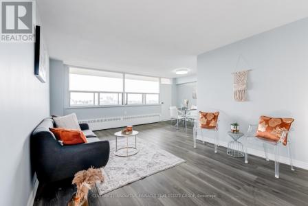 1455 LAWRENCE AVENUE WEST, Toronto (brookhaven-amesbury), Ontario M6L 1B1, Canada