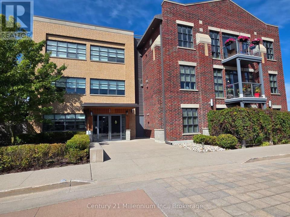 1 SHIPYARD LANE, Collingwood, Ontario L9Y 0W2, Canada