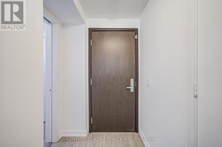 1 YORKVILLE AVENUE, Toronto (annex), אונטריו M4W 1L1, קנדה