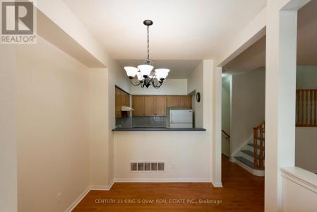 12 ST MORITZ WAY, Markham (unionville), أونتاريو L3R 4E8, كندا 