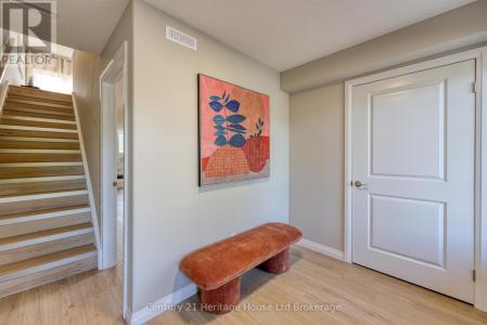 19 ANDERSON STREET, Woodstock (woodstock - South), 安大略省 N4S 9A3, 加拿大