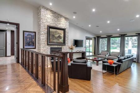 40 EAGLE RIDGE PLACE SW, Calgary, アルバータ T2V 2V8, カナダ