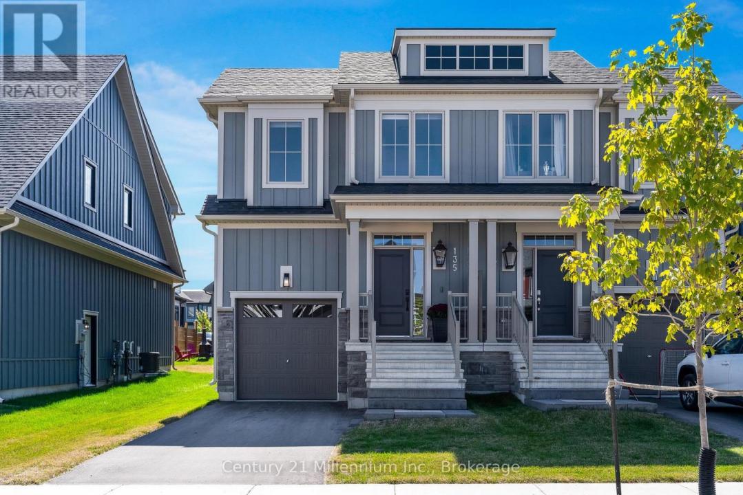 135 COURTLAND STREET, Blue Mountains, Ontario L9Y 0R4, Canada