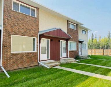 441 SWITZER DRIVE, Hinton, Alberta T7V 1Z7, Canada