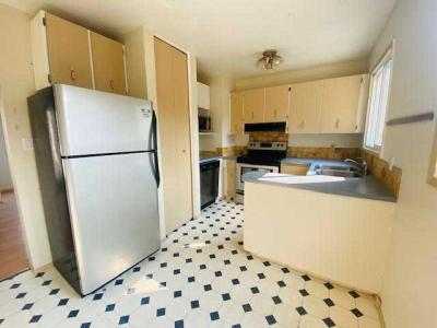 441 SWITZER DRIVE, Hinton, Alberta T7V 1Z7, Kanada