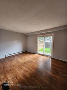 100 BROWNLEIGH AVENUE, Welland, Ontario L3B 5V8, Canada