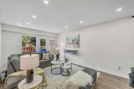 730 CEDAR STREET, Oshawa, Ontario L1H 4M6, CANADÁ