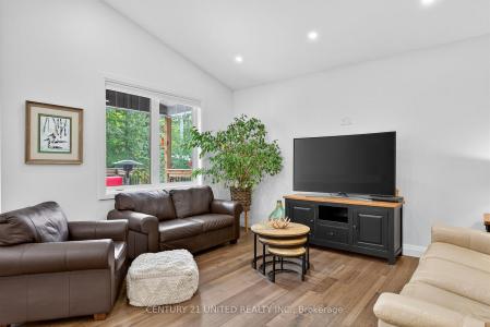 322 ELBOW POINT ROAD, Trent Lakes, Ontario K0L 1J0, Canadá