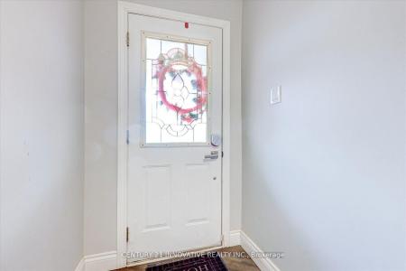 560 STEEPLE HILL, Pickering, Онтарио L1V 5Z3, Канада