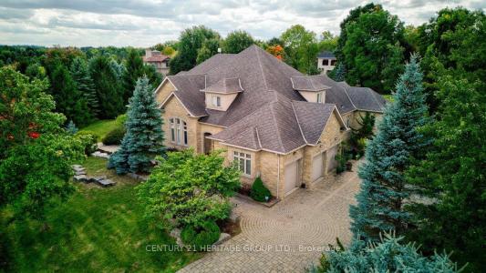 12 PRINCE ADAM COURT, King, Ontario L7B 1M1, Canadá