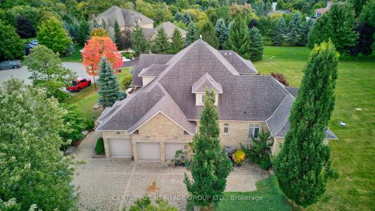 12 PRINCE ADAM COURT, King, Ontario L7B 1M1, Canadá