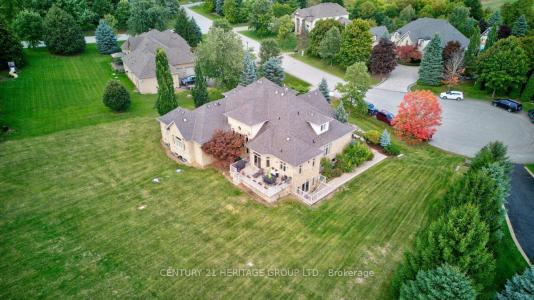 12 PRINCE ADAM COURT, King, Ontario L7B 1M1, Canadá