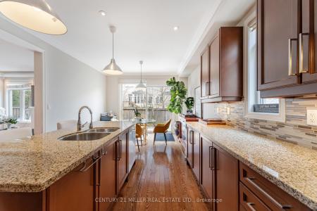 2098 WILDFEL WAY, Oakville, אונטריו L6M 0E2, קנדה