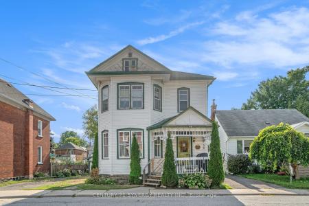 30 KENSINGTON AVENUE, Smiths Falls, Ontario K7A 2K5, Canada