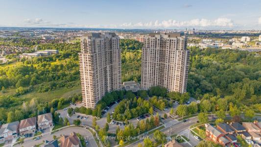 710 HUMBERWOOD BOULEVARD, Toronto, Ontario M9W 7J5, Canada