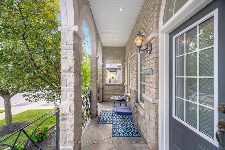 34 ROYAL LINKS CIRCLE, Brampton, Ontario L6P 2Z9, Canada