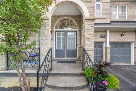 34 ROYAL LINKS CIRCLE, Brampton, Ontario L6P 2Z9, Canada