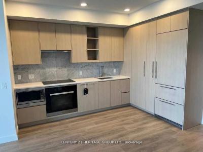 95 MCMAHON DRIVE, Toronto, 安大略省 M2K 0H2, 加拿大