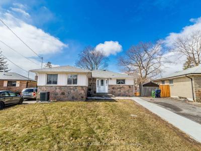 80 CORAL GABLE DRIVE, Toronto, Ontario M9M 1P1, Canada