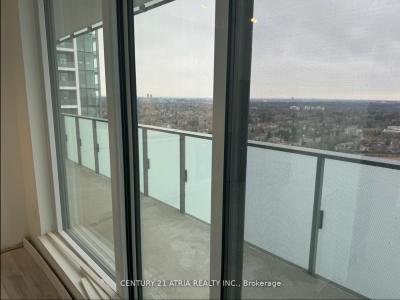 8 OLYMPIC GARDEN DRIVE, Toronto, Ontario M2M 0B9, Canada