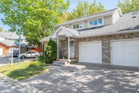 40 MUSEUM DRIVE, Orillia, אונטריו L3V 7T9, קנדה 