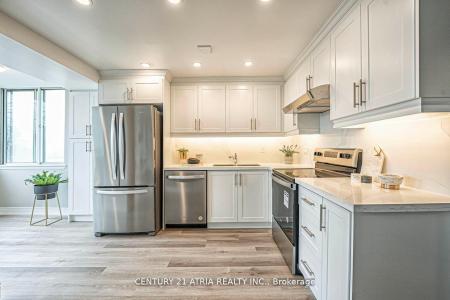 350 WEBB DRIVE, Mississauga, Ontario L5B 3N6, Canada