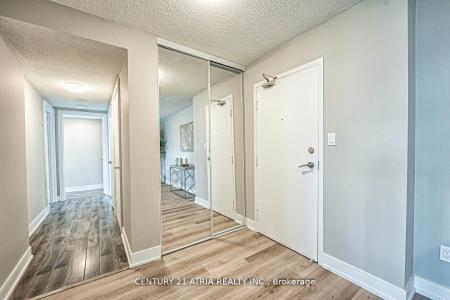 350 WEBB DRIVE, Mississauga, Ontario L5B 3N6, Canada