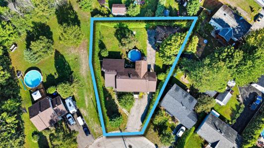 516 Rue St-Patrick, Brownsburg-Chatham, Quebec J8G 2Y5, Canada